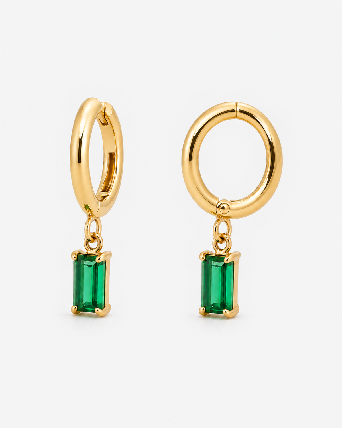 Petra Sea Sparkle Earrings — Gold closed hinged closure detail