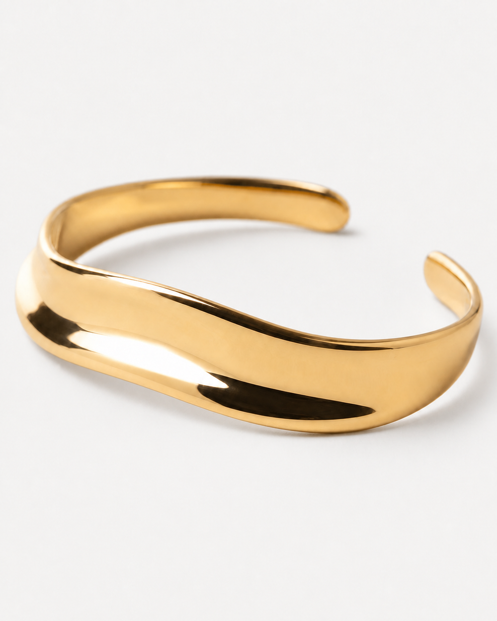 Greer Sol Cuff — product macro detail