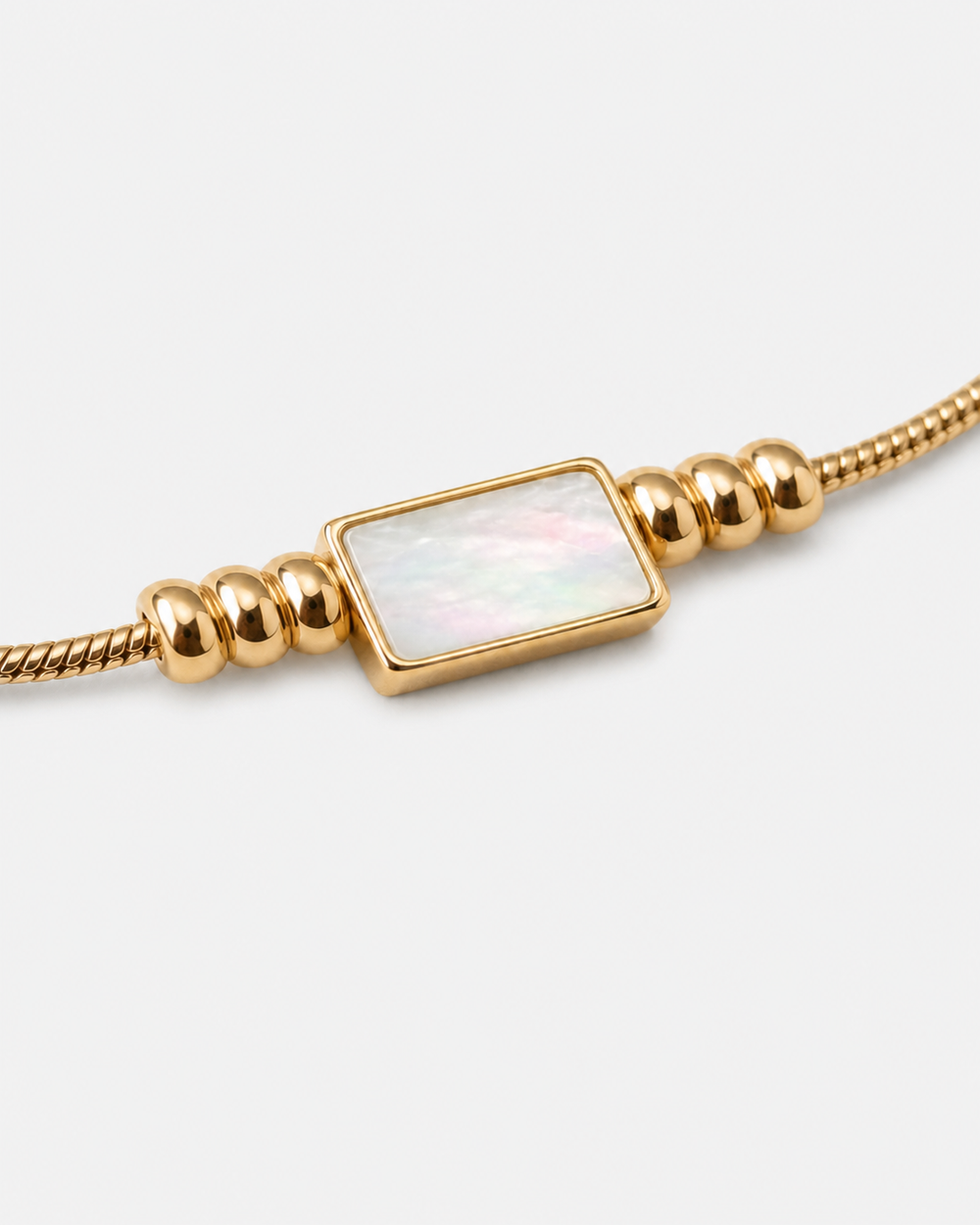 Yara Lune Bracelet — product macro detail