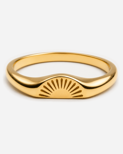 Estelle Sunrise Ring — product macro detail
