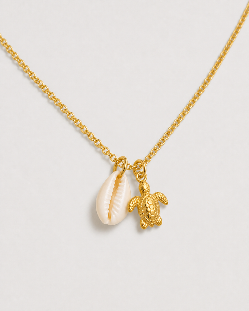Malia Turtle Pendant Necklace — product macro detail
