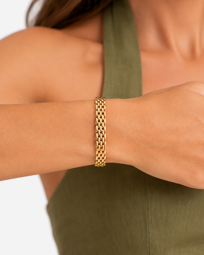 Ilaria Sifnos Bracelet — model wider editorial view