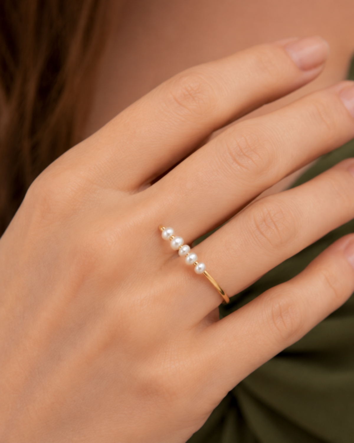 Bronte Mini Pearls Ring — 26 — Gold — olive SW03 — close ring detail