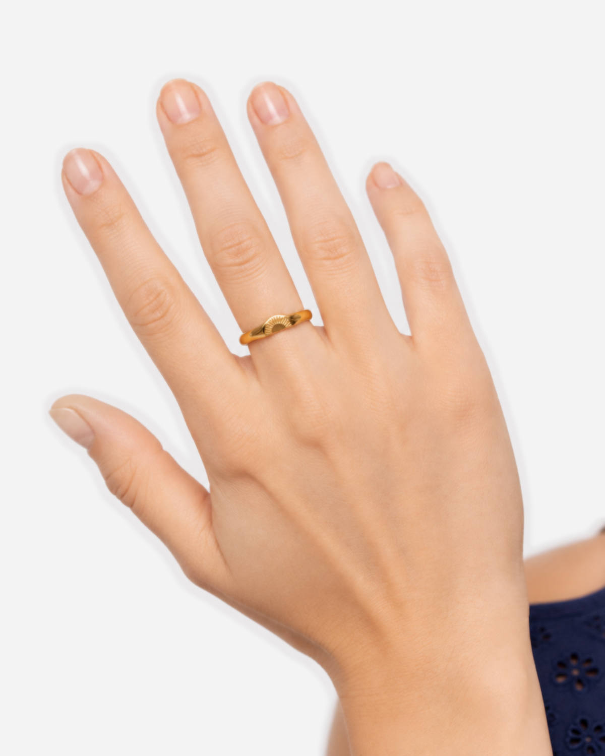 Estelle Sunrise Ring — close-up model scale detail