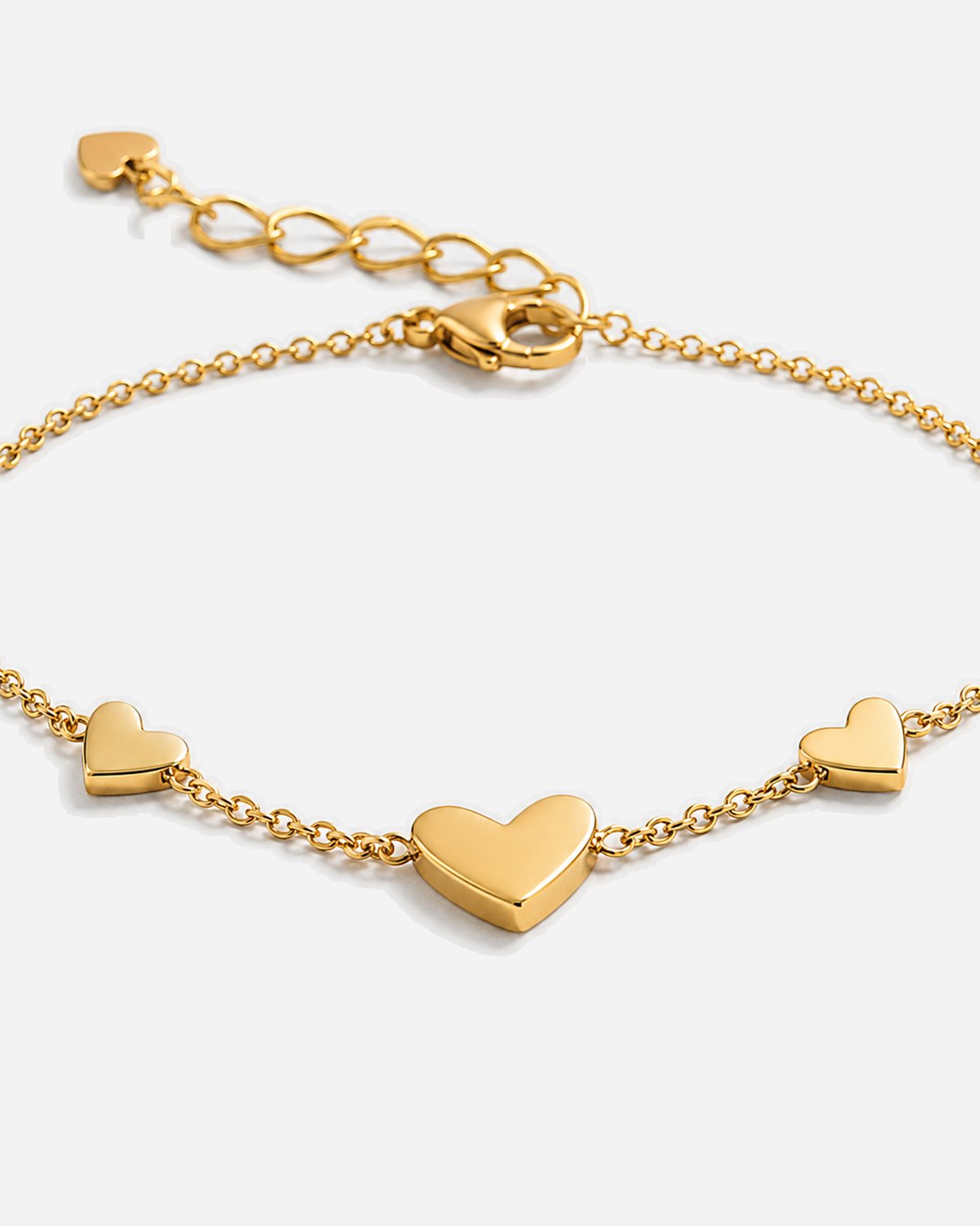 Amadea Heart Anklet — Gold heart and closure macro