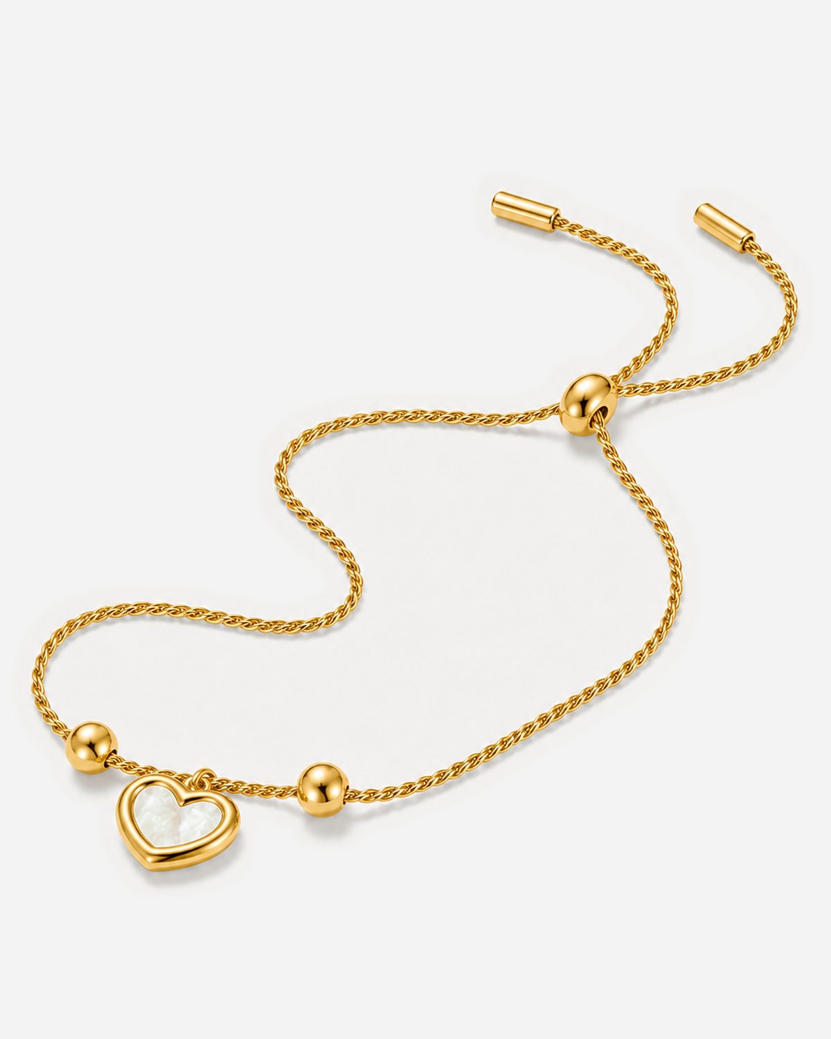 Muriel Heart Shell Bracelet — 03 — Gold — diagonal product alternate