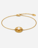 Rita Pearl Bracelet — Gold product hero