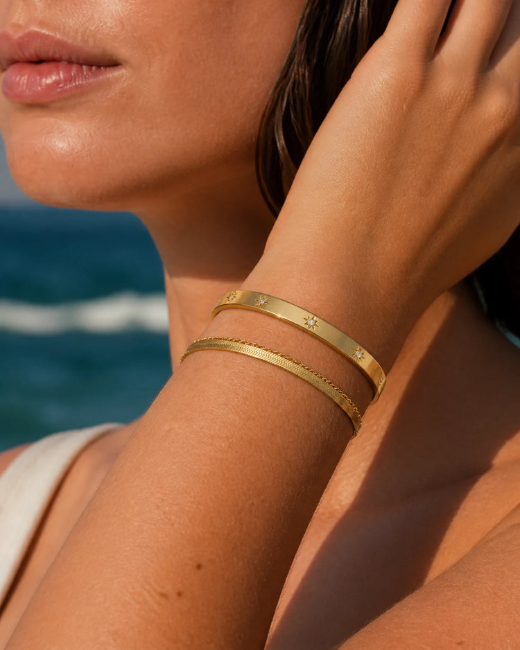 Gift bracelet close-up